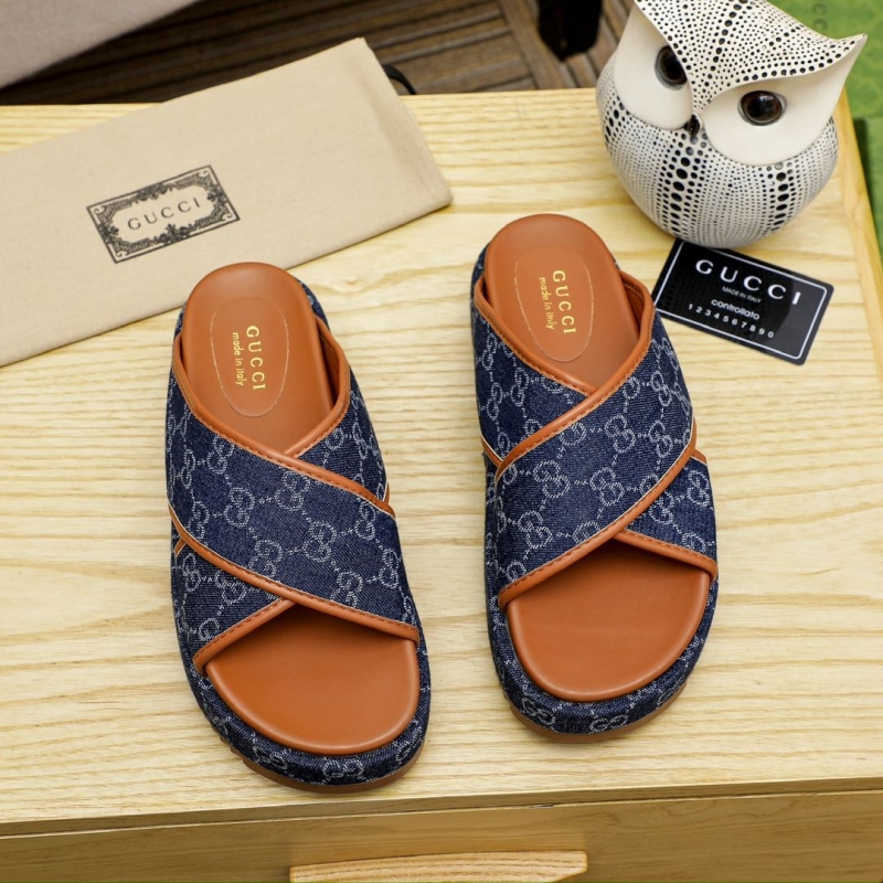 G*u*i slippers